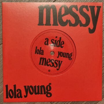 Lola Young - Messy