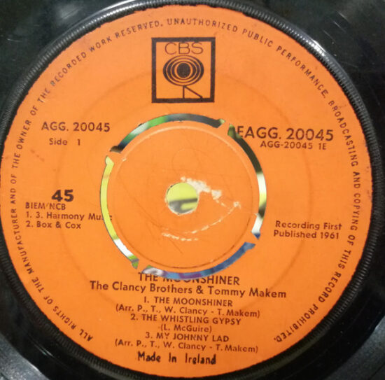 The Clancy Brothers & Tommy Makem - The Moonshiner