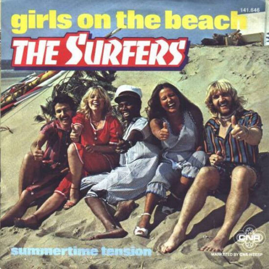 The Surfers - Girls On The Beach