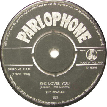 The Beatles - She Loves You
